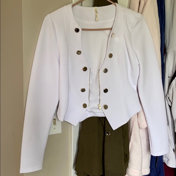 White blazer - Picture 2 of 2